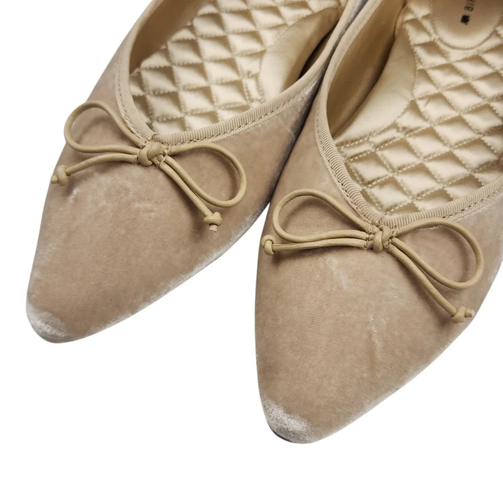 Birdies The Goldfinch Flats 8.5 Tan Champagne Velvet Pointed Toe Bow Balletcore